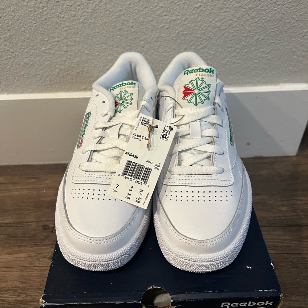 Men’s Brand New Reebok Club 85